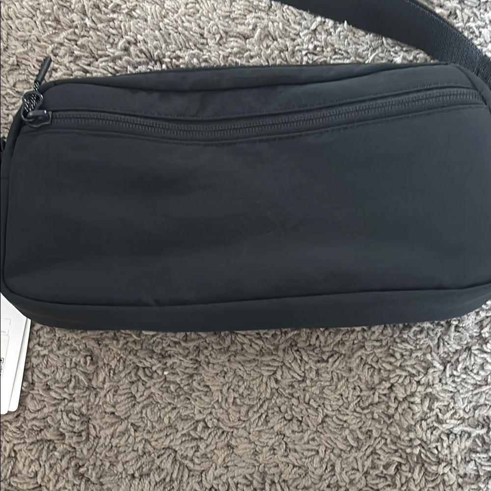 Black Crossbody Bag lululemon - Picture 4 of 5